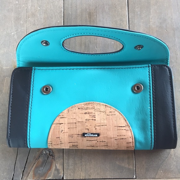Skunkfunk vegan leather wallet clutch. Cork details. - Picture 3 of 8